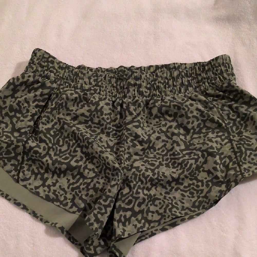 Athleta Gray Camouflage Shorts